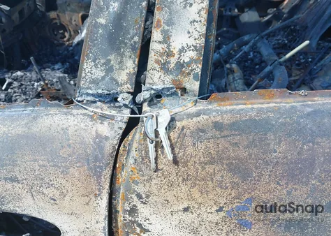 1998 Buick Regal Ls z USA, uszkodzony, nr VIN 2G4WB52K3W1555601